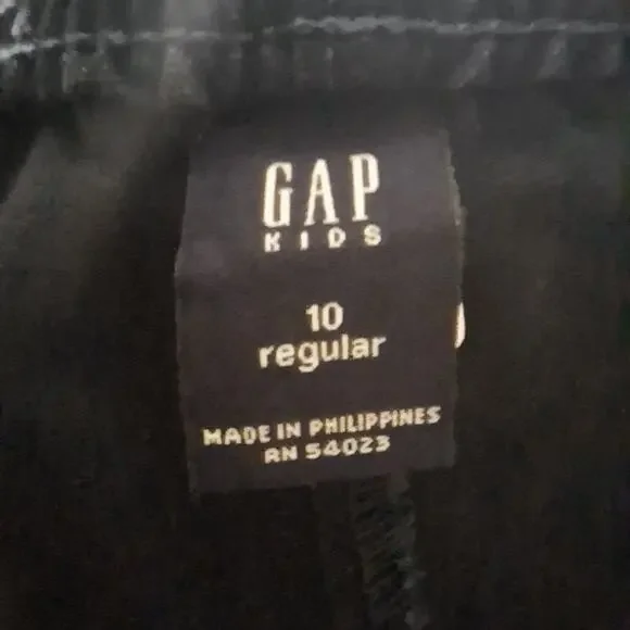 GAP Kids solid cotton twill camp shorts - Picture 8 of 11